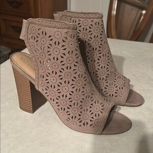 LC Lauren Conrad Women's Taupe Peep-Toe Heels